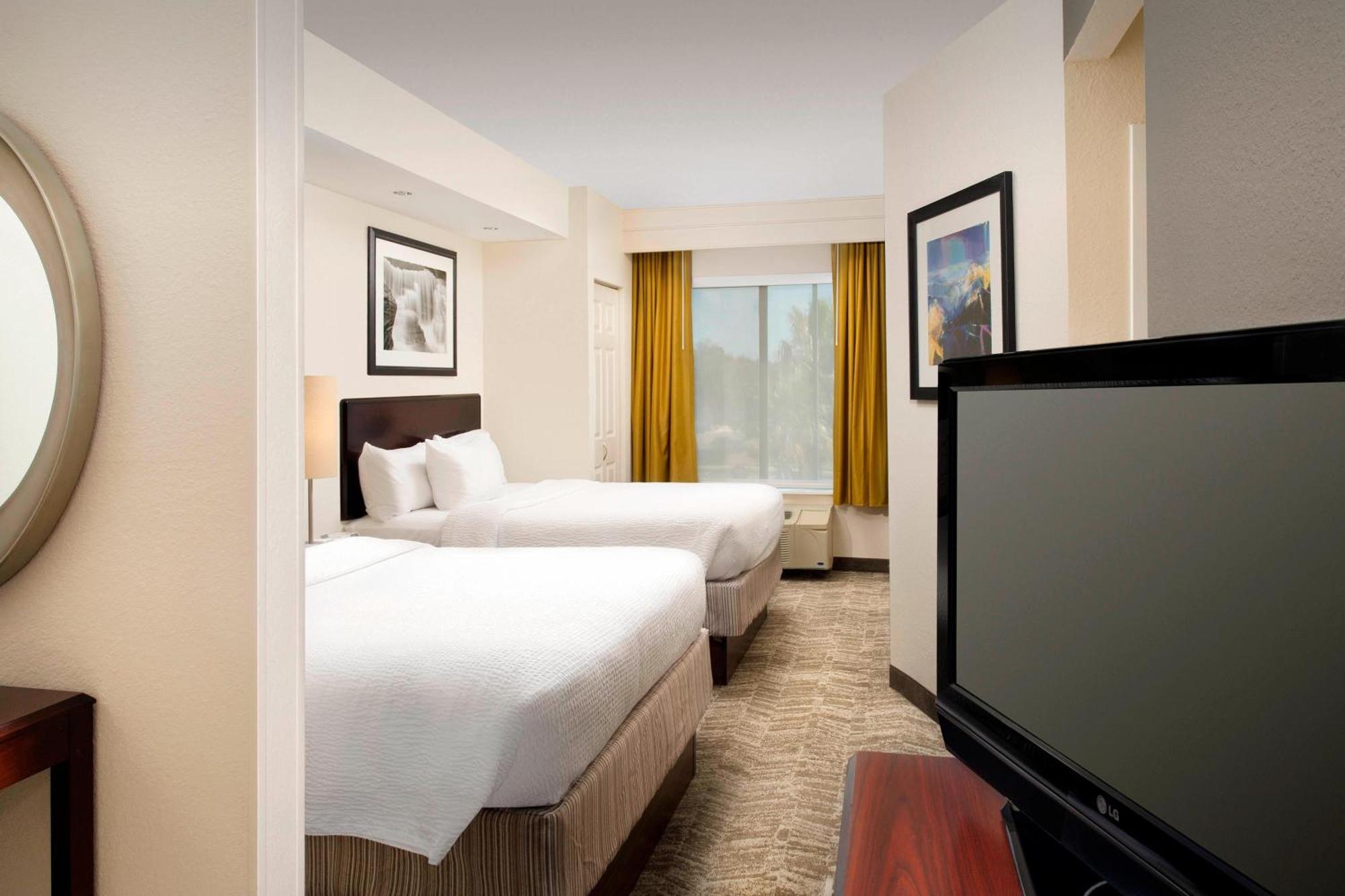 สปริงฮิลล์ สวีท แจ็กสันวิลล์ แอร์พอร์ต Hotel ภายนอก รูปภาพ