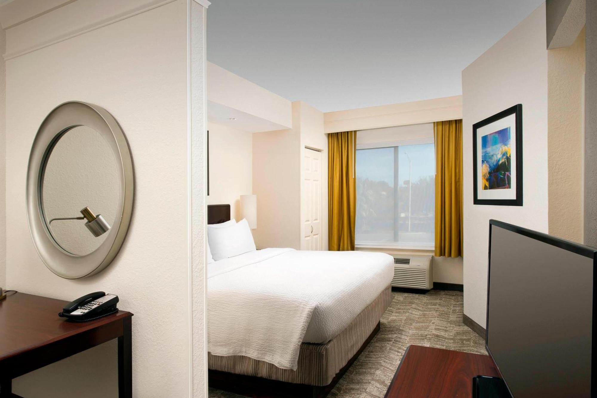 สปริงฮิลล์ สวีท แจ็กสันวิลล์ แอร์พอร์ต Hotel ภายนอก รูปภาพ